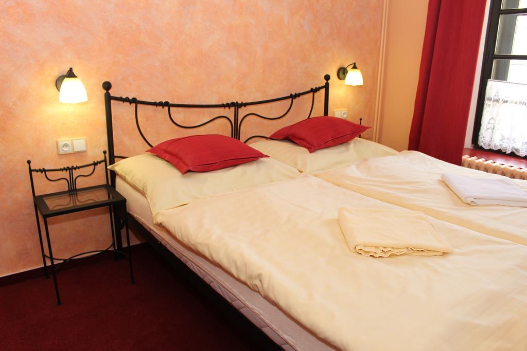 Hotel Penzion Kasper Cyklopenzion à Jindřichův Hradec Chambre photo